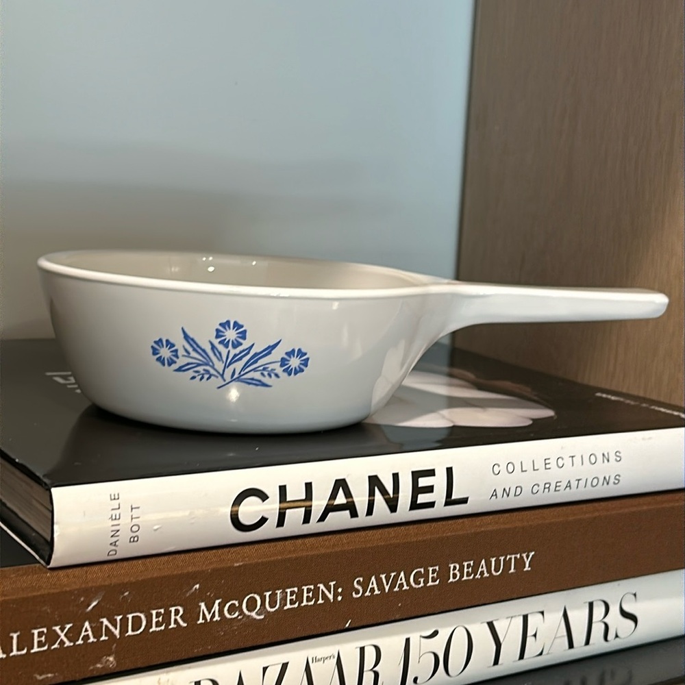 CORNING WARE BLUE CORNFLOWER 1 PINT SAUCE PAN P81B NO LID